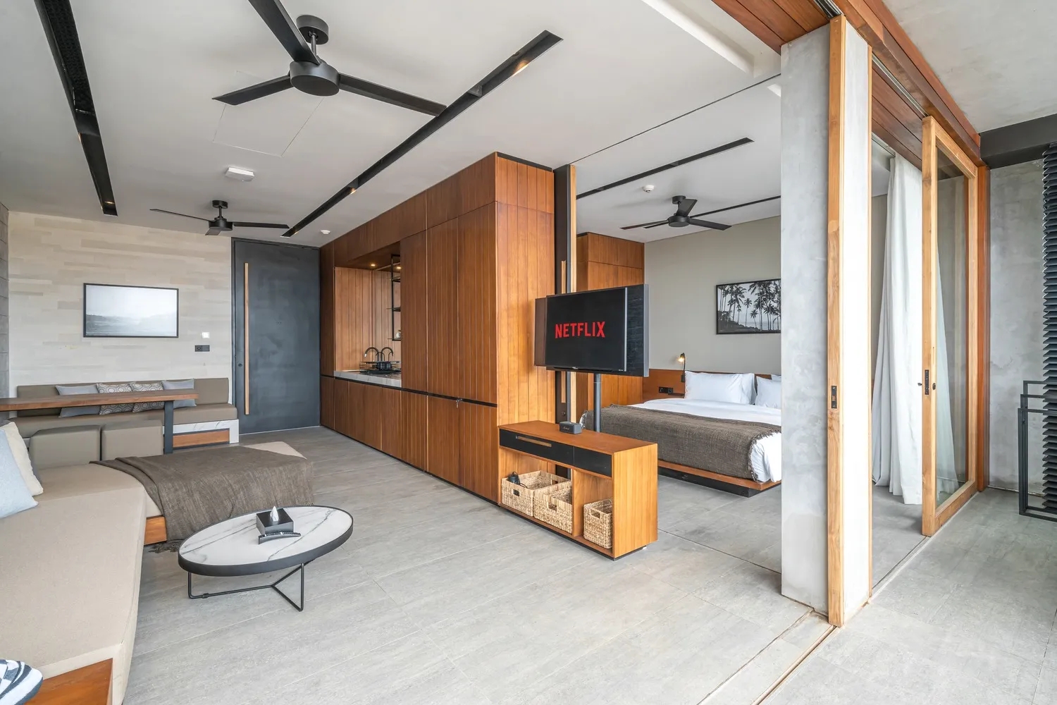 1 Bedroom Apartment with <br/> Balcony, Jacuzzi
