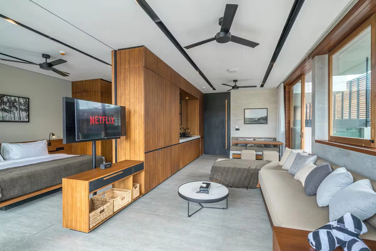 1 Bedroom Apartment With<br/>Corner Terrace Sauna, Ice Bath
