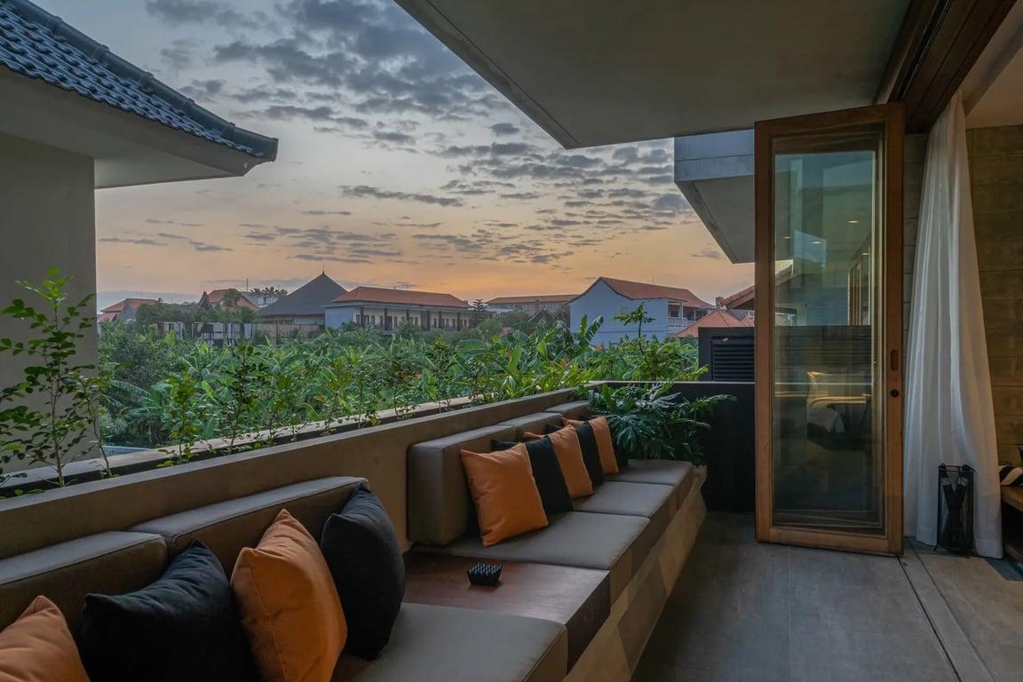 Property Image 1 Bedroom Apartment <br/> with Balcony