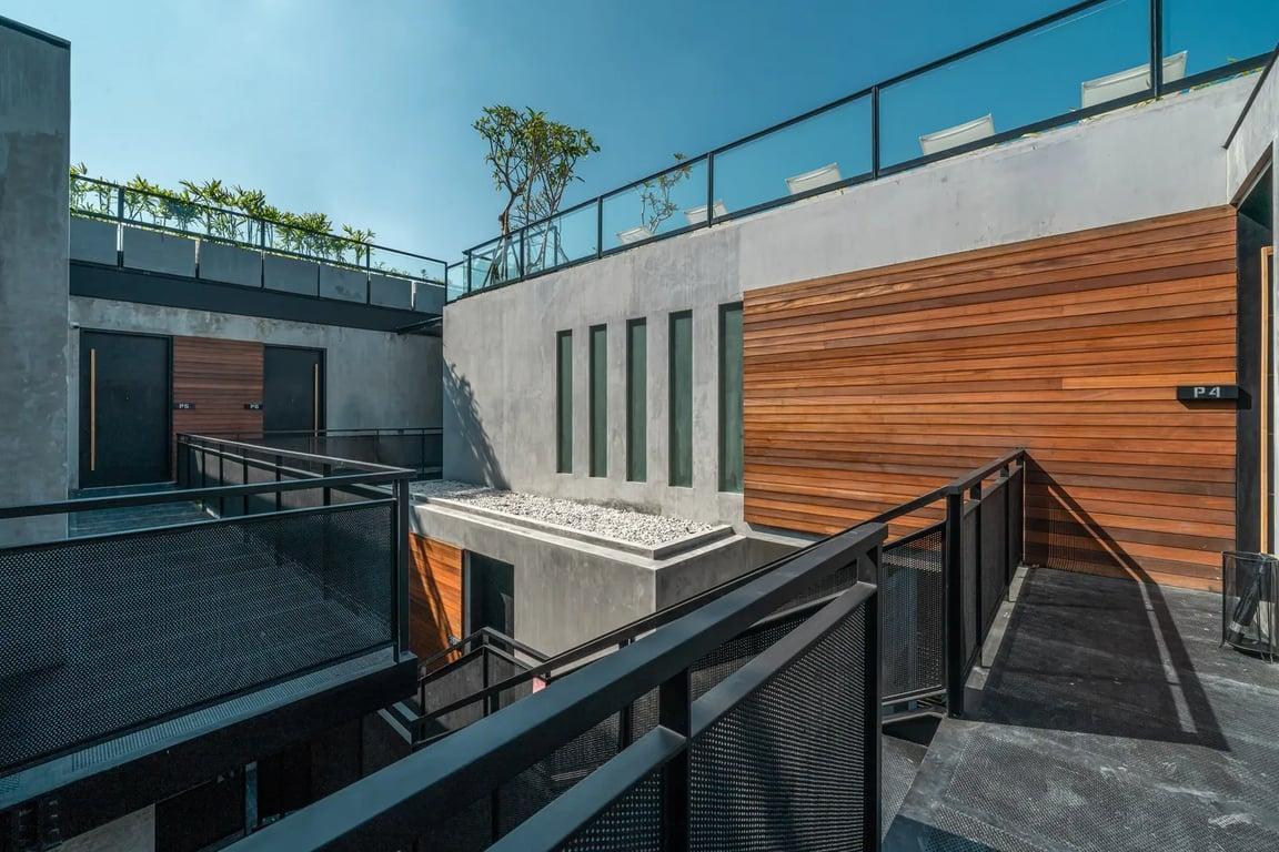 Property Image 1 Bedroom Apartment With<br/>Corner Terrace Sauna, Ice Bath
