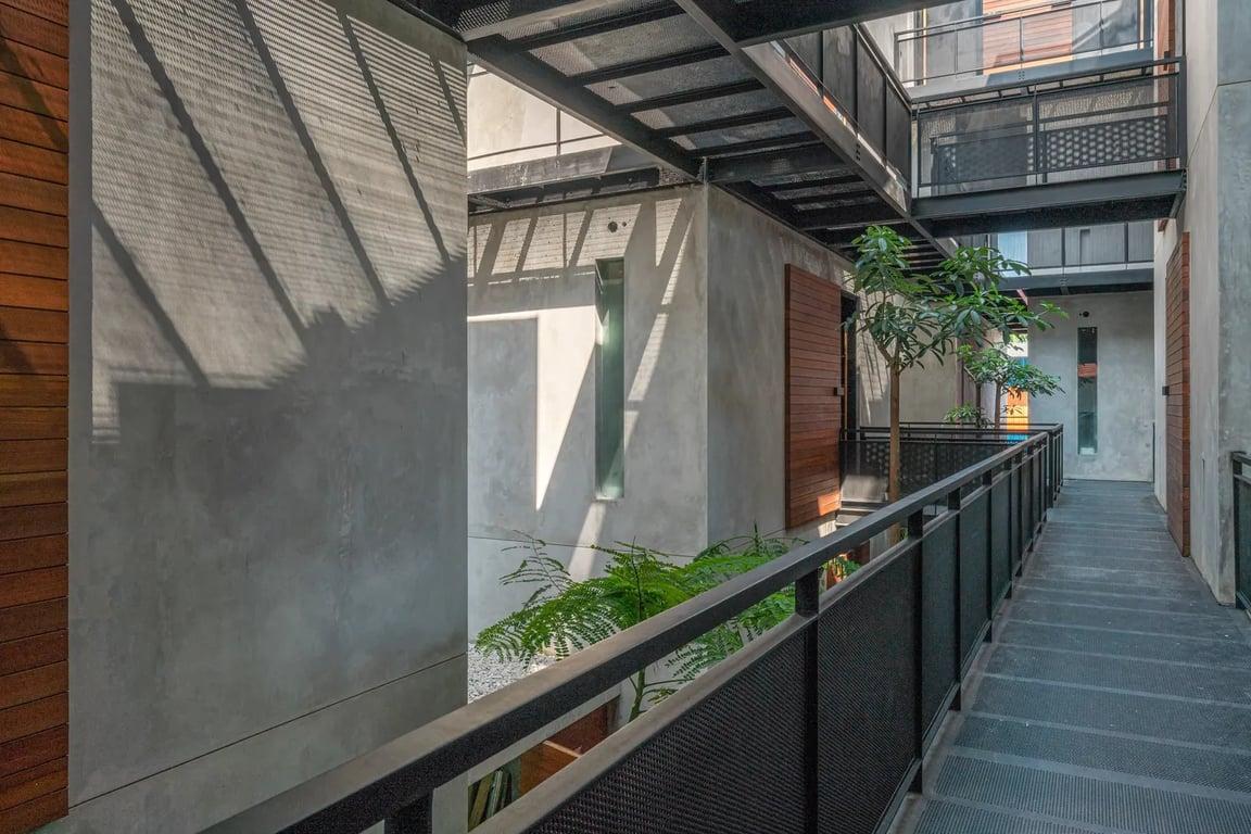 Property Image 1 Bedroom Apartment <br/> with Balcony