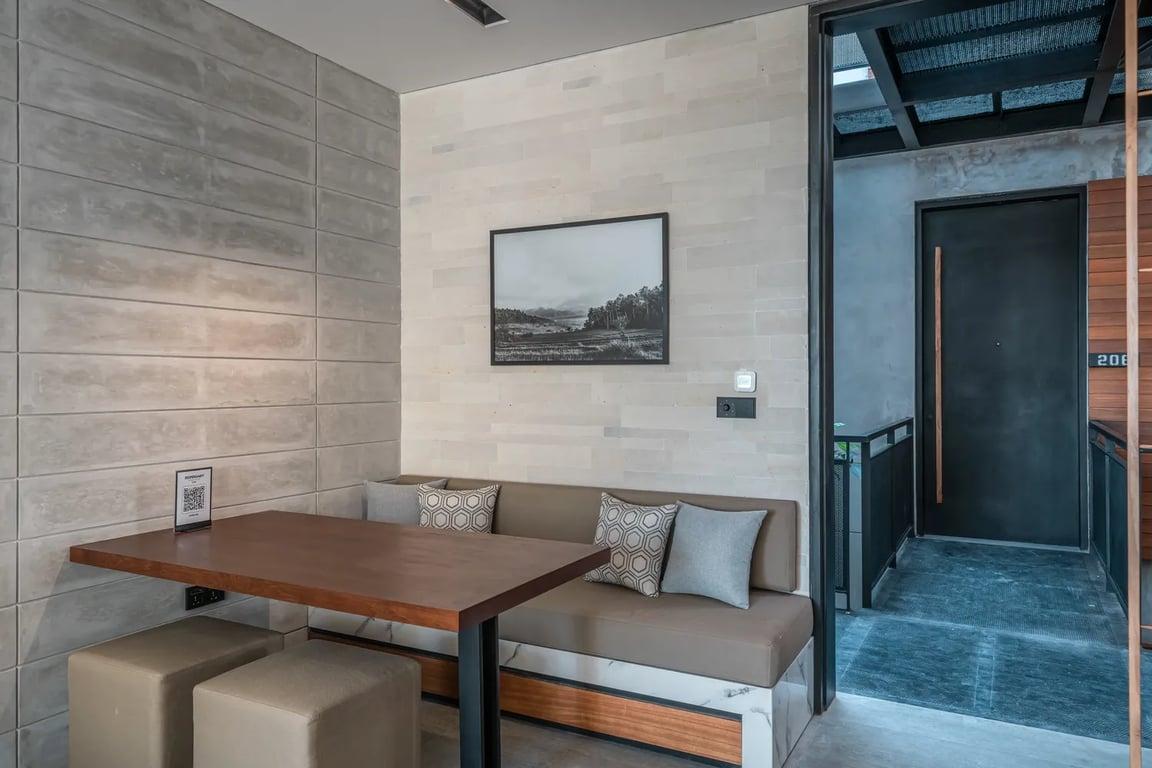 Property Image 1 Bedroom Apartment <br/> with Balcony
