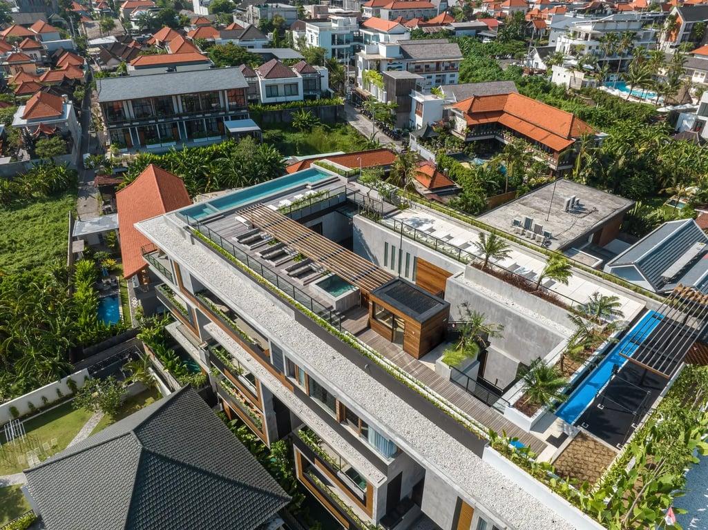 Property Image 1 Bedroom Apartment With<br/>Corner Terrace Sauna, Ice Bath