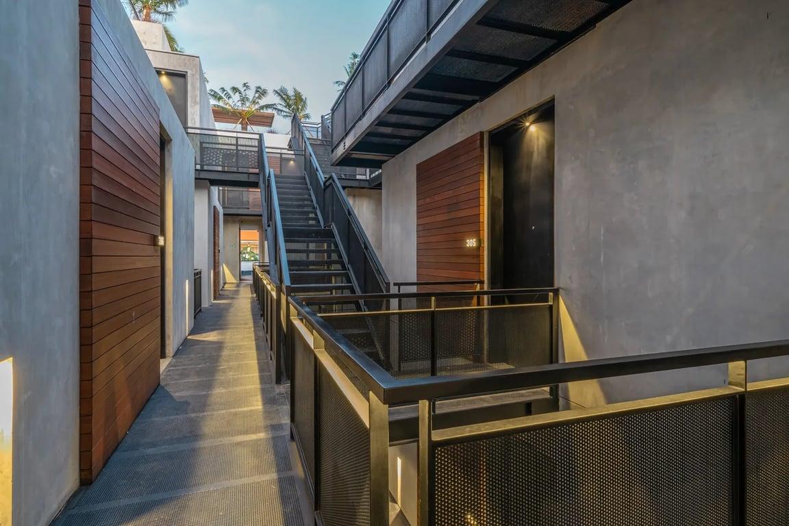 Property Image 1 Bedroom Apartment With<br/>Corner Terrace Sauna, Ice Bath